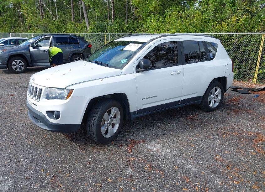 Photo 2 of 2017 Jeep Compass SPORT FWD (VIN 1C4NJCBA6HD123185)