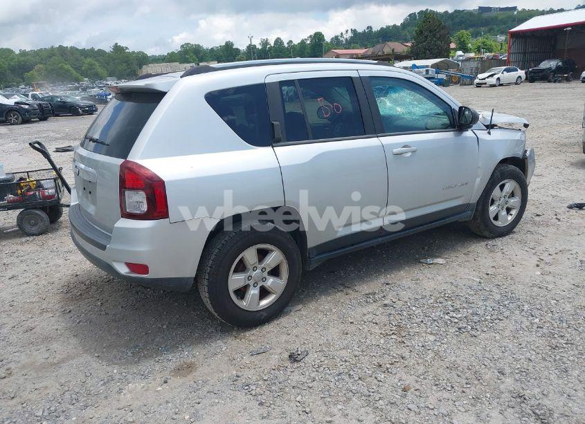 Photo 4 of 2014 Jeep Compass SPORT (VIN 1C4NJCBA7ED537409)