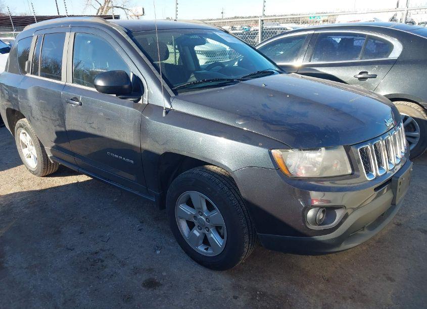 2014 Jeep Compass SPORT (VIN 1C4NJCBA7ED537412) main photo