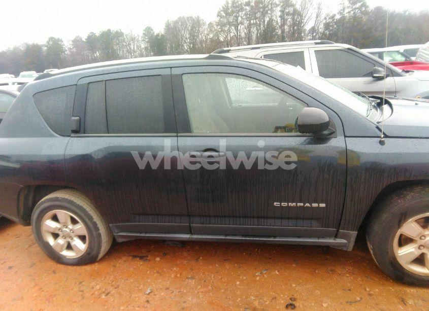 Photo 13 of 2014 Jeep Compass SPORT (VIN 1C4NJCBA7ED725752)