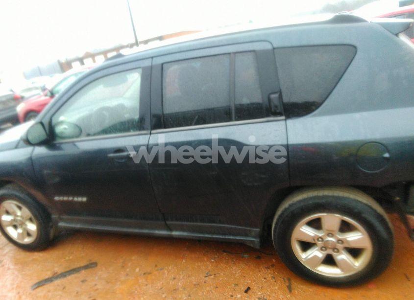 Photo 14 of 2014 Jeep Compass SPORT (VIN 1C4NJCBA7ED725752)