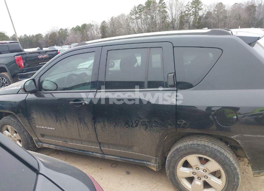 Photo 14 of 2014 Jeep Compass SPORT (VIN 1C4NJCBA7ED800997)