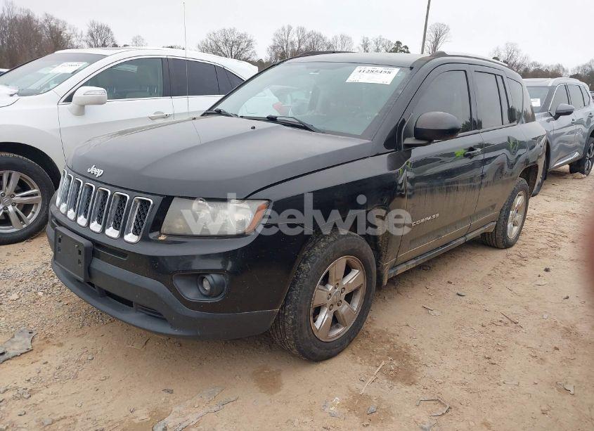 Photo 2 of 2014 Jeep Compass SPORT (VIN 1C4NJCBA7ED800997)