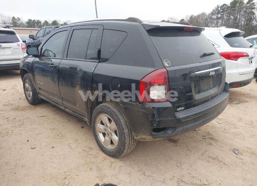 Photo 3 of 2014 Jeep Compass SPORT (VIN 1C4NJCBA7ED800997)