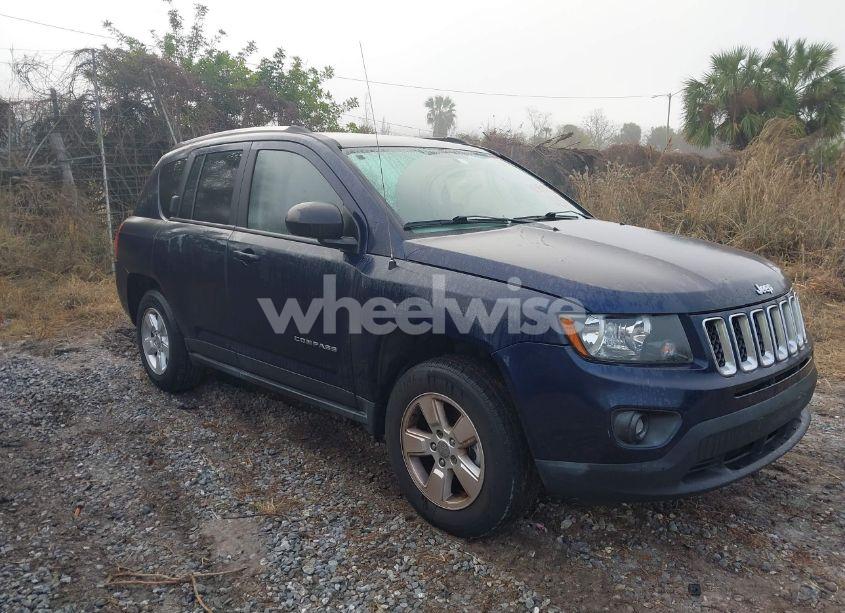 2014 Jeep Compass SPORT (VIN 1C4NJCBA7ED821929) main photo