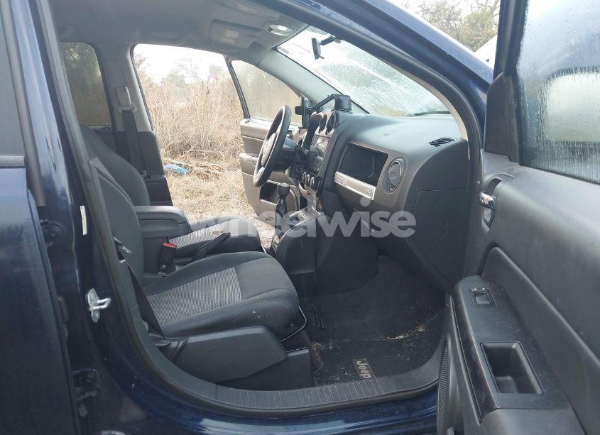 Photo 5 of 2014 Jeep Compass SPORT (VIN 1C4NJCBA7ED821929)