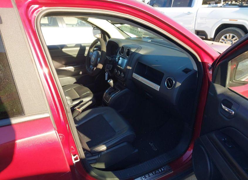 Photo 5 of 2015 Jeep Compass ALTITUDE EDITION (VIN 1C4NJCBA7FD431494)