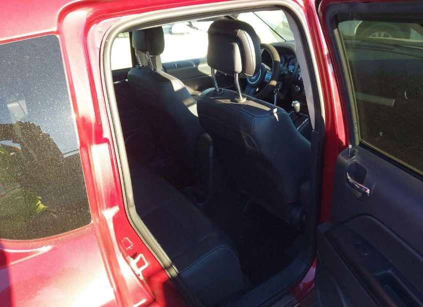 Photo 8 of 2015 Jeep Compass ALTITUDE EDITION (VIN 1C4NJCBA7FD431494)