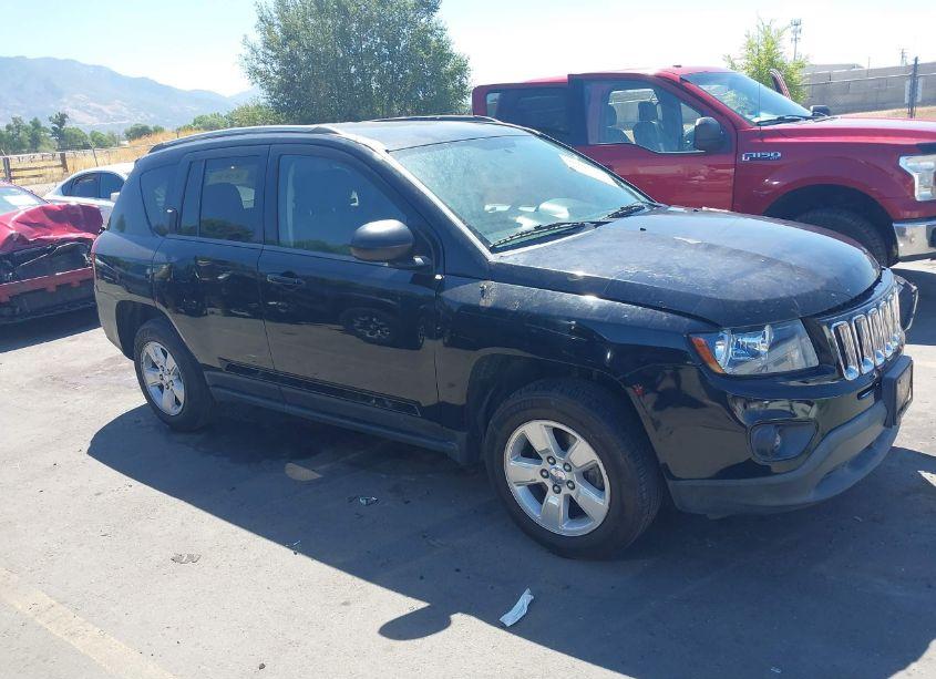 2015 Jeep Compass SPORT (VIN 1C4NJCBA7FD436954) main photo