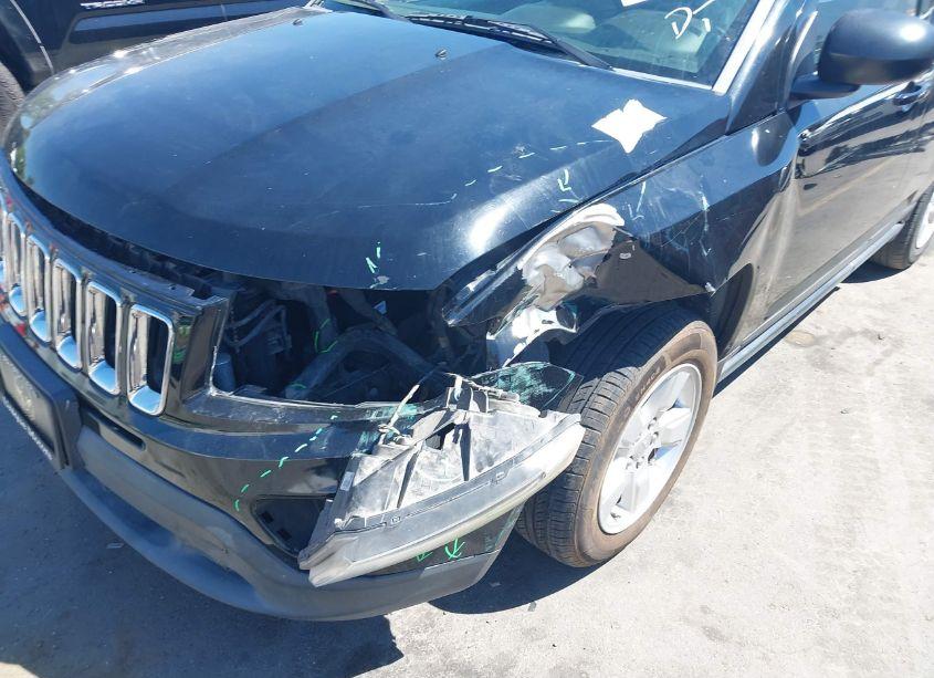 Photo 6 of 2015 Jeep Compass SPORT (VIN 1C4NJCBA7FD436954)