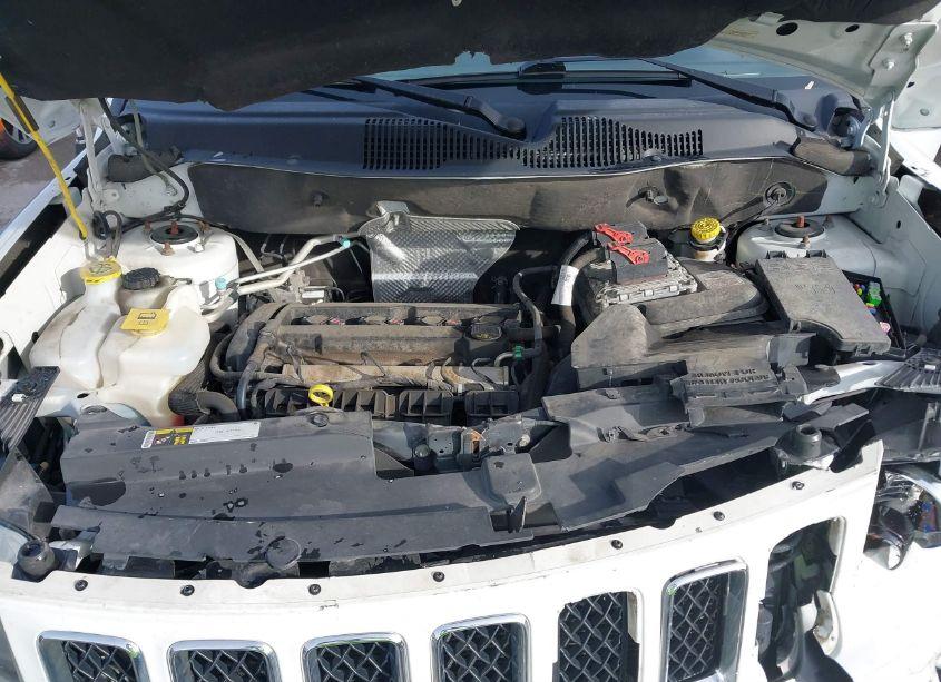 Photo 10 of 2016 Jeep Compass SPORT (VIN 1C4NJCBA7GD675714)