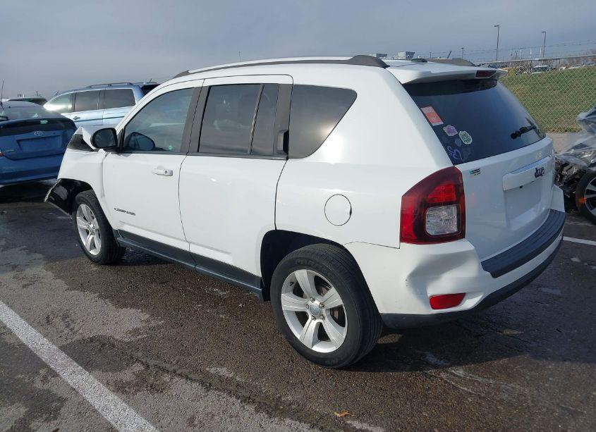 Photo 3 of 2016 Jeep Compass SPORT (VIN 1C4NJCBA7GD675714)