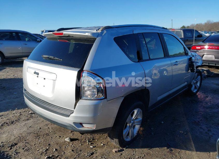 Photo 4 of 2012 Jeep Compass SPORT (VIN 1C4NJCBA8CD627357)