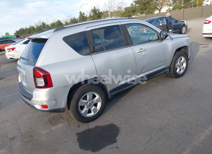 Photo 4 of 2014 Jeep Compass SPORT (VIN 1C4NJCBA8ED523941)