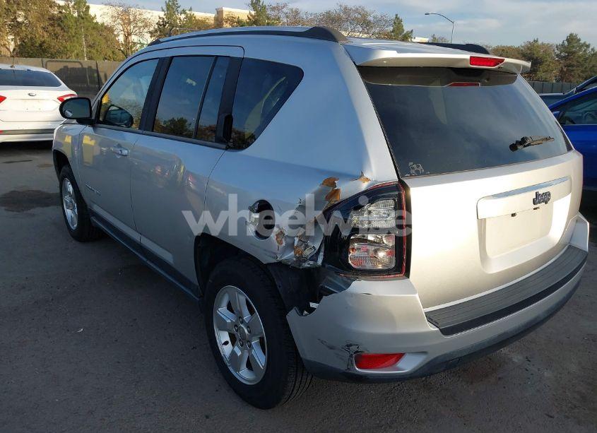 Photo 6 of 2014 Jeep Compass SPORT (VIN 1C4NJCBA8ED523941)