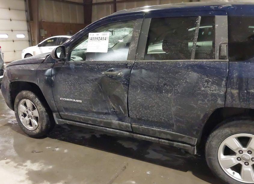 Photo 6 of 2014 Jeep Compass SPORT (VIN 1C4NJCBA8ED660250)