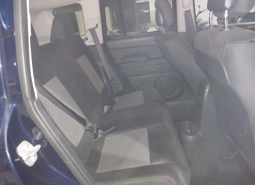 Photo 8 of 2014 Jeep Compass SPORT (VIN 1C4NJCBA8ED660250)