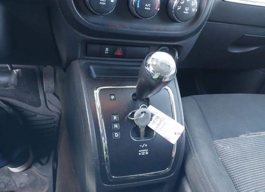 Photo 11 of 2014 Jeep Compass SPORT (VIN 1C4NJCBA8ED731611)