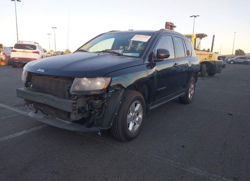 Photo 2 of 2014 Jeep Compass SPORT (VIN 1C4NJCBA8ED731611)