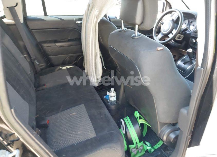 Photo 7 of 2016 Jeep Compass SPORT (VIN 1C4NJCBA8GD525563)