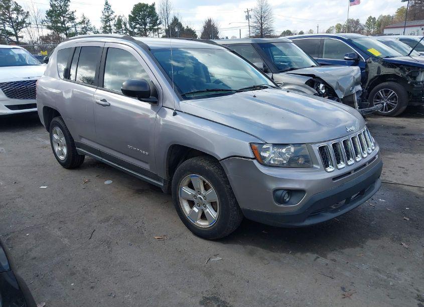 2017 Jeep Compass SPORT FWD (VIN 1C4NJCBA8HD156690) main photo