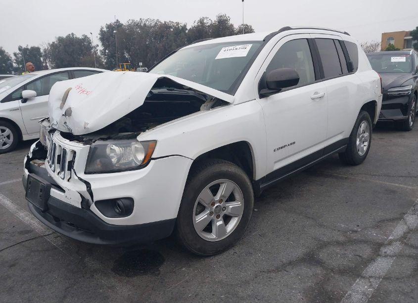 Photo 2 of 2014 Jeep Compass SPORT (VIN 1C4NJCBA9ED539307)