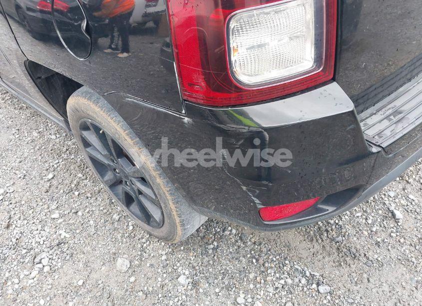 Photo 6 of 2014 Jeep Compass ALTITUDE (VIN 1C4NJCBA9ED823228)