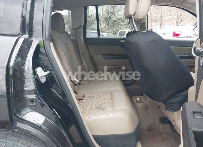 Photo 8 of 2014 Jeep Compass ALTITUDE (VIN 1C4NJCBA9ED823228)