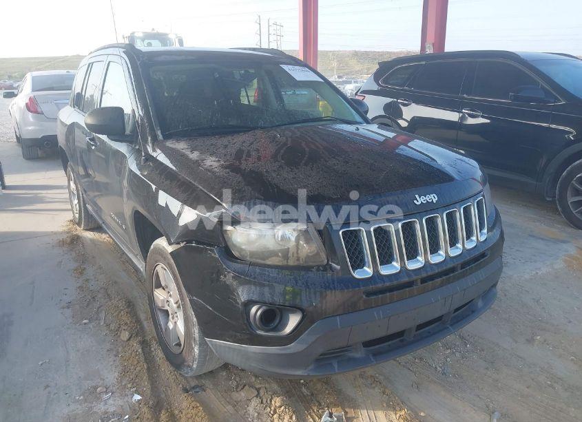 2015 Jeep Compass SPORT (VIN 1C4NJCBA9FD325824) main photo