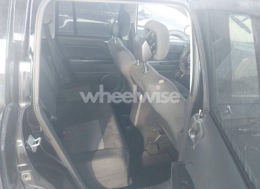 Photo 8 of 2015 Jeep Compass SPORT (VIN 1C4NJCBA9FD325824)