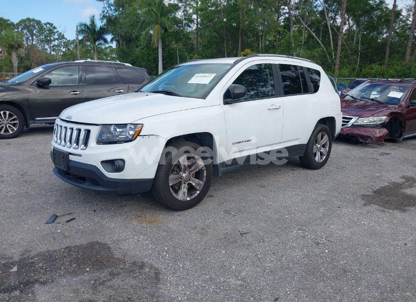 Photo 2 of 2016 Jeep Compass SPORT (VIN 1C4NJCBA9GD675035)