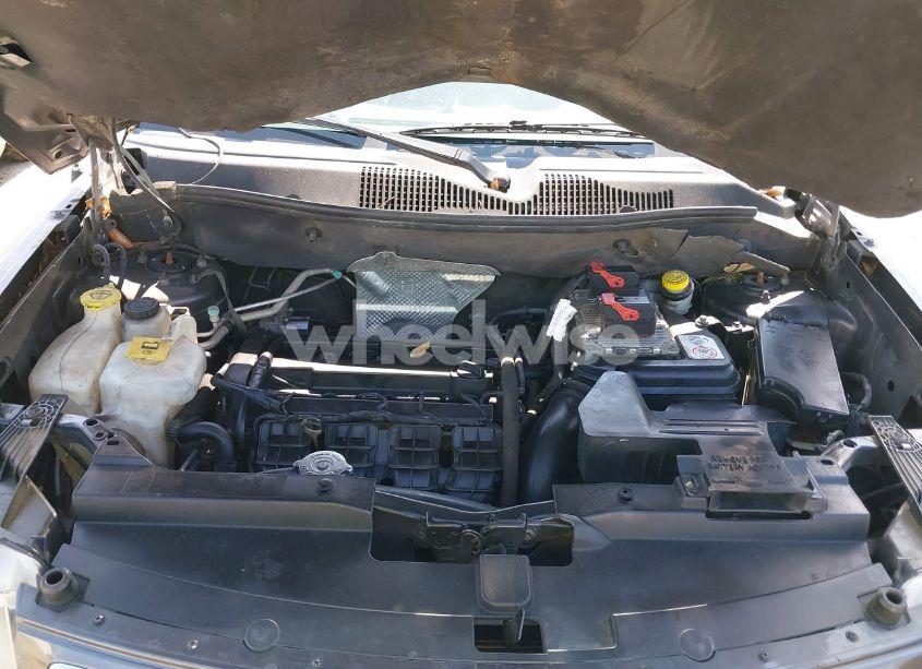 Photo 10 of 2016 Jeep Compass SPORT (VIN 1C4NJCBA9GD675309)