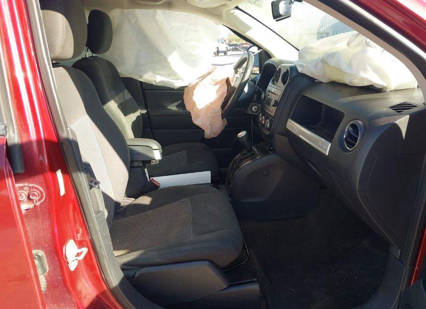 Photo 5 of 2016 Jeep Compass SPORT (VIN 1C4NJCBA9GD753829)