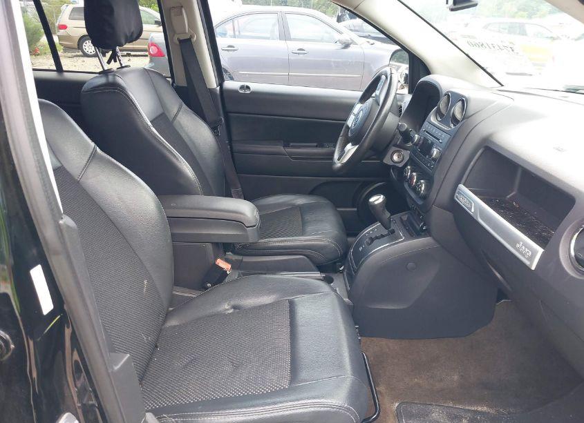 Photo 5 of 2017 Jeep Compass SPORT SE FWD (VIN 1C4NJCBA9HD186295)