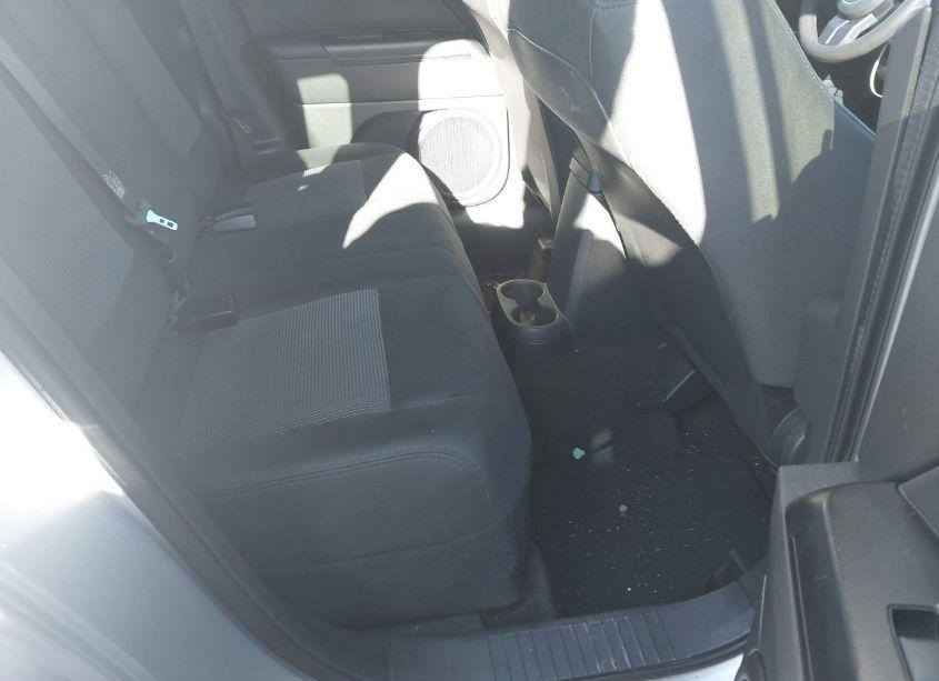 Photo 8 of 2013 Jeep Compass SPORT (VIN 1C4NJCBAXDD272516)