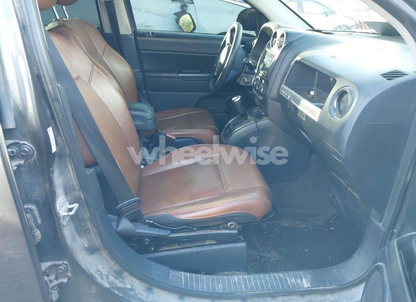 Photo 5 of 2016 Jeep Compass SPORT (VIN 1C4NJCBAXGD518842)