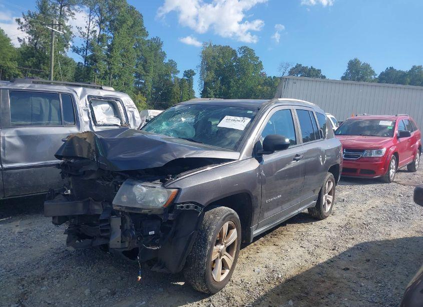 Photo 2 of 2016 Jeep Compass SPORT (VIN 1C4NJCBAXGD665453)
