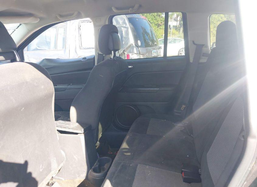 Photo 8 of 2016 Jeep Compass SPORT (VIN 1C4NJCBAXGD665453)