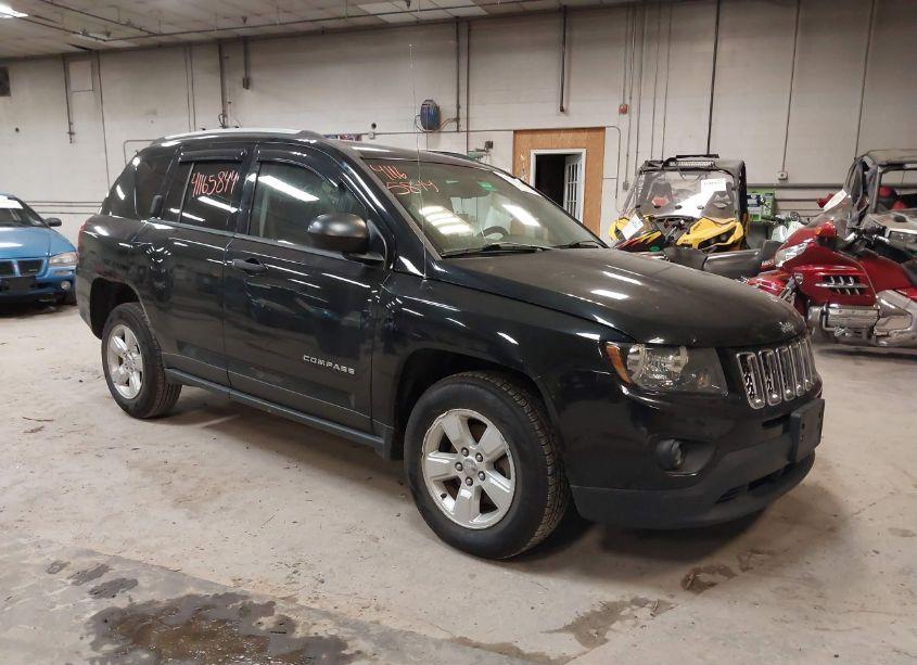 2016 Jeep Compass SPORT (VIN 1C4NJCBAXGD800284) main photo