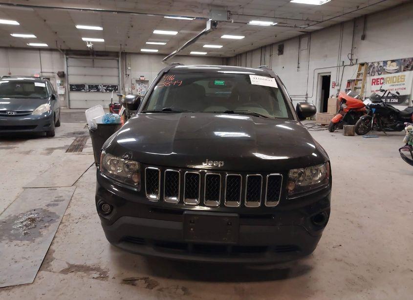 Photo 12 of 2016 Jeep Compass SPORT (VIN 1C4NJCBAXGD800284)