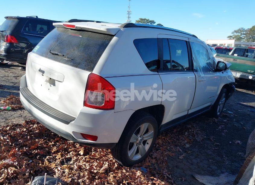 Photo 4 of 2013 Jeep Compass SPORT (VIN 1C4NJCBB0DD116624)