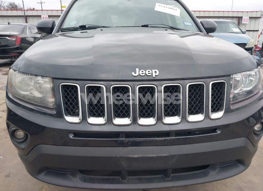 Photo 12 of 2014 Jeep Compass SPORT (VIN 1C4NJCBB0ED647937)