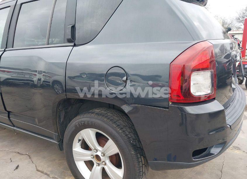 Photo 18 of 2014 Jeep Compass SPORT (VIN 1C4NJCBB0ED647937)