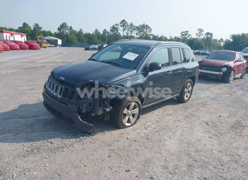 Photo 2 of 2014 Jeep Compass SPORT (VIN 1C4NJCBB1ED737257)
