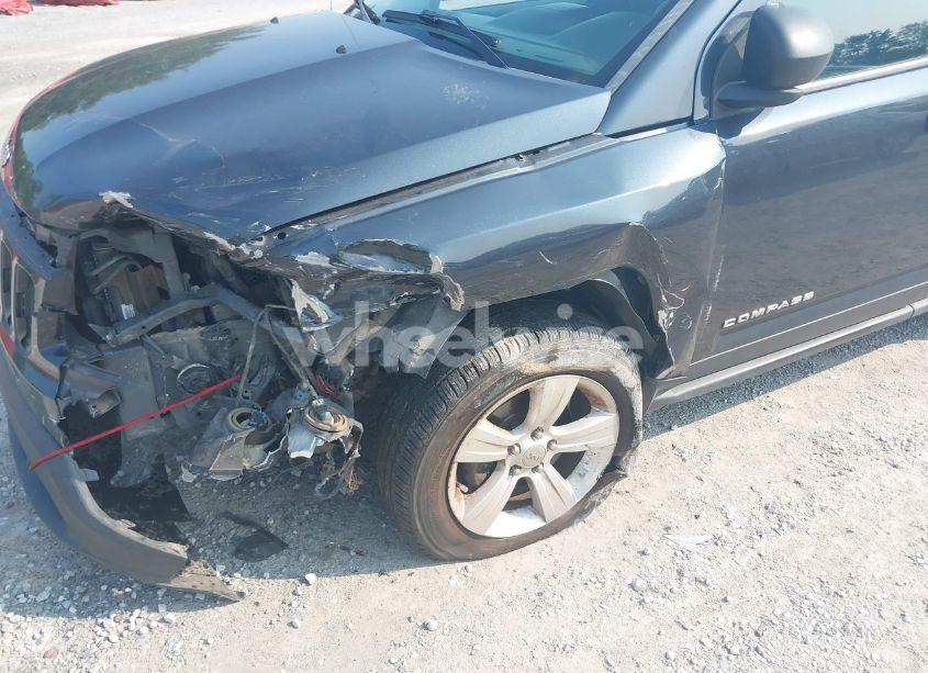 Photo 6 of 2014 Jeep Compass SPORT (VIN 1C4NJCBB1ED737257)