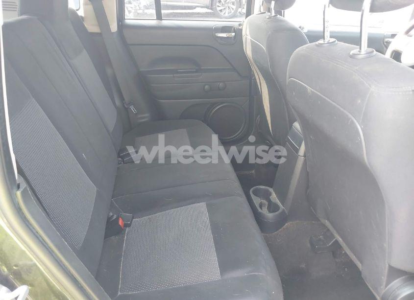 Photo 8 of 2014 Jeep Compass SPORT (VIN 1C4NJCBB1ED737257)