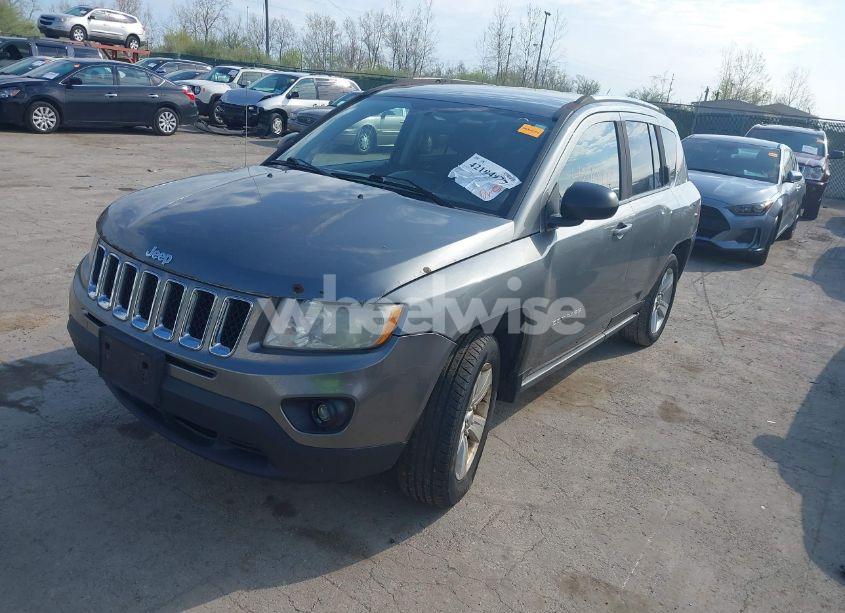 Photo 2 of 2013 Jeep Compass SPORT (VIN 1C4NJCBB2DD174668)