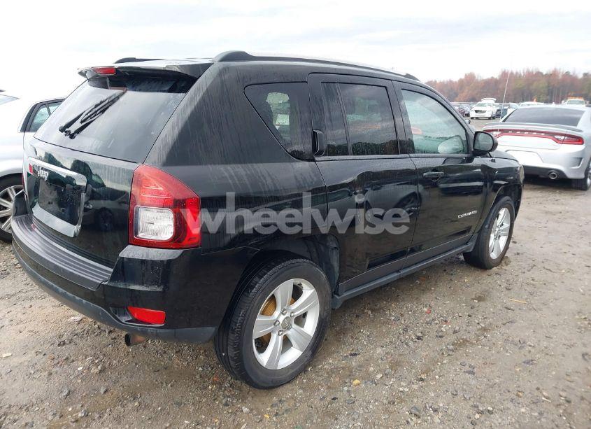 Photo 4 of 2014 Jeep Compass SPORT (VIN 1C4NJCBB2ED740068)