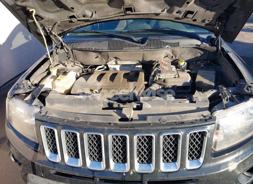 Photo 10 of 2014 Jeep Compass SPORT (VIN 1C4NJCBB2ED752995)