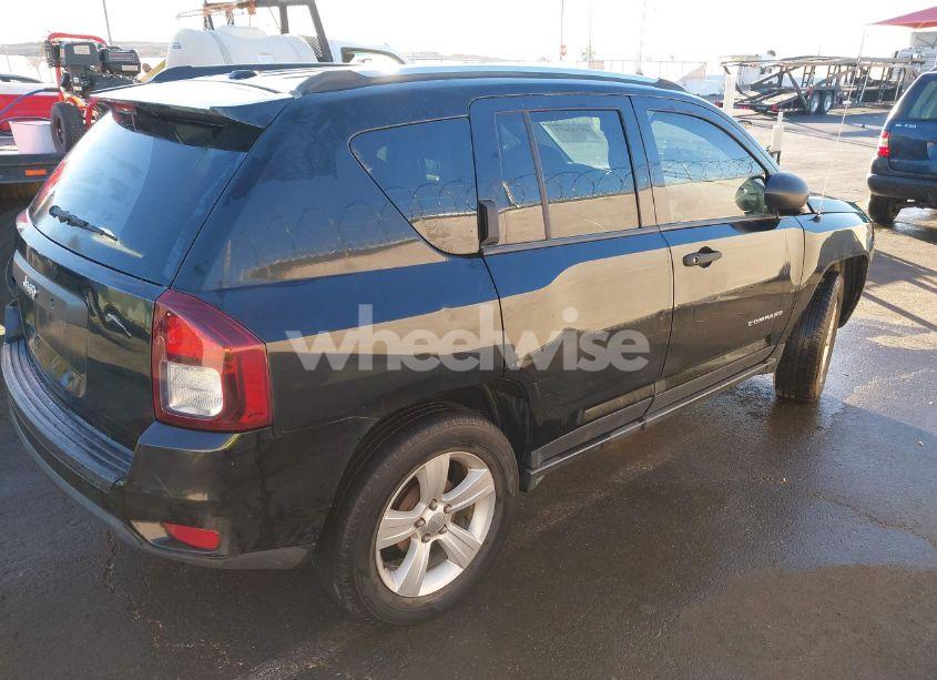 Photo 4 of 2014 Jeep Compass SPORT (VIN 1C4NJCBB2ED752995)